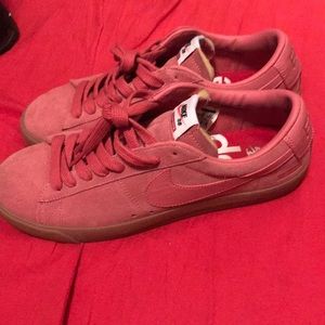 Nike Supreme blazers (pink)